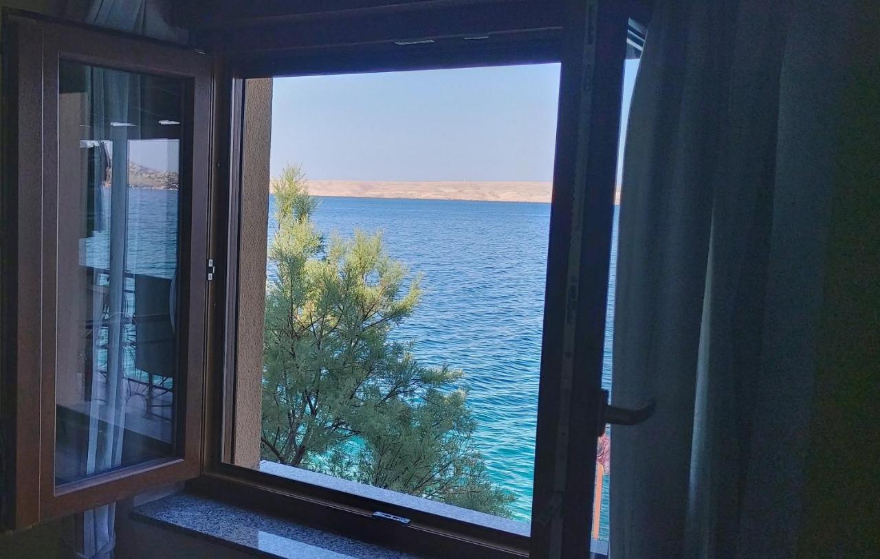 Apartmani Ana Karlobag Buitenkant foto